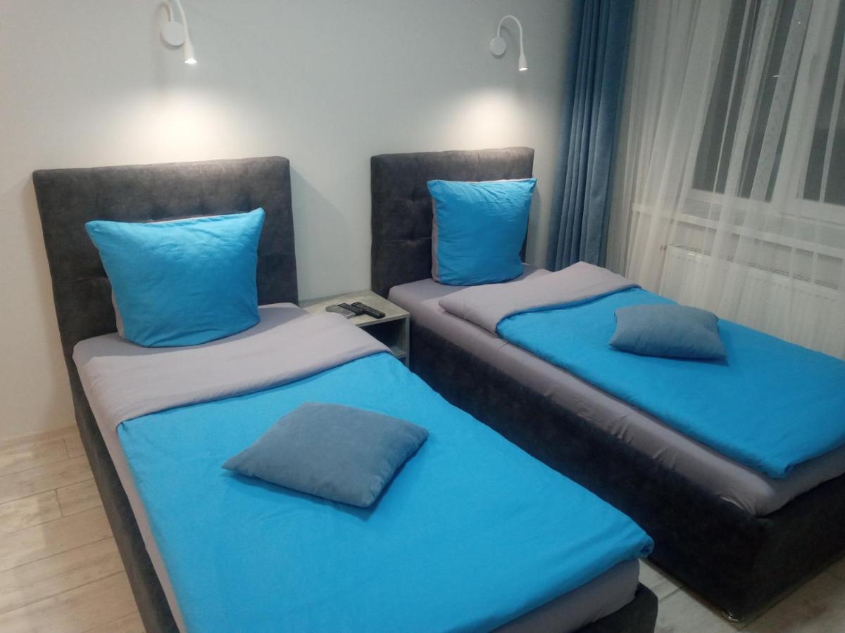 Апартаменты Weekend Inn Uzhhorod Ngoại thất bức ảnh